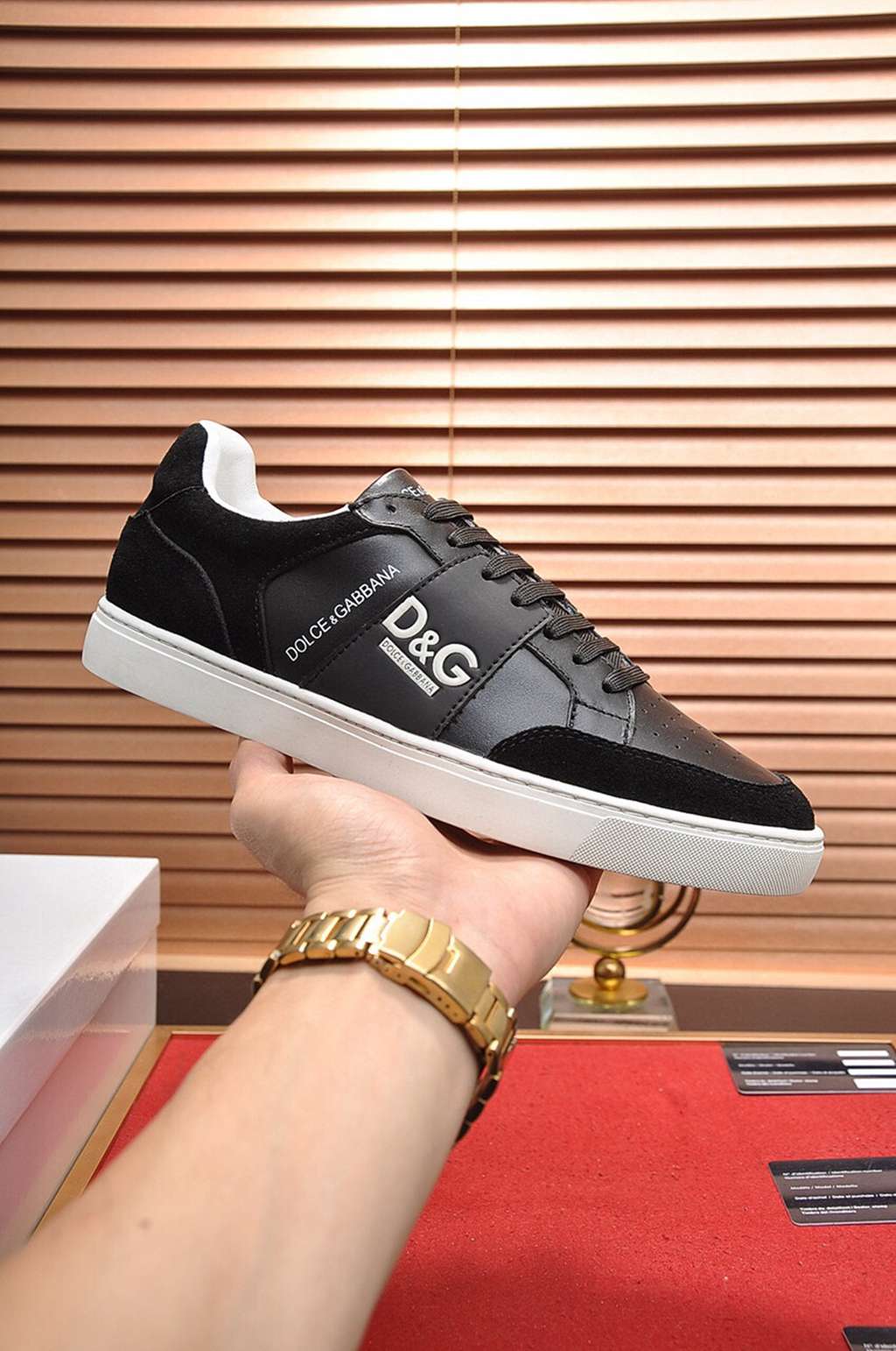 D*G sneaker